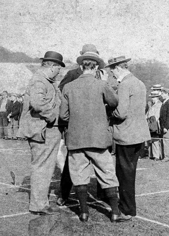 Athletic sports day, recreation ground