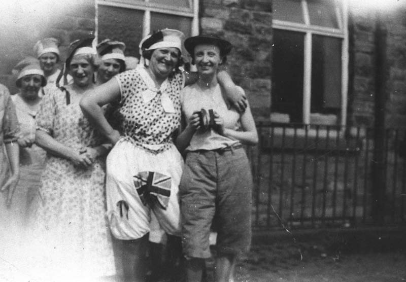 Jubilee celebrations at Thos. Oliver & Son, Waterhouse  Mill